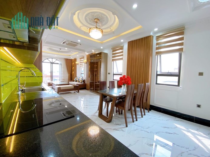 BÁN NHÀ ĐẸP PHỐ VIỆT HƯNG 51M2 6 TẦNG THANG MÁY Ô TÔ KINH DOANH 9.6 TỶ