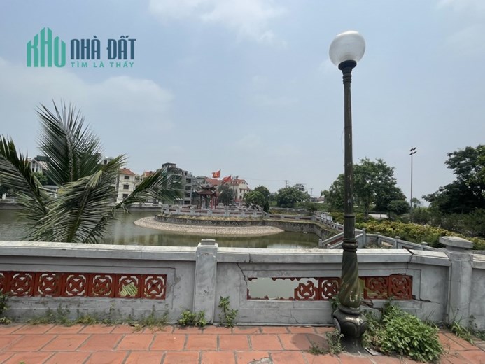 HÌNH THỬA SIÊU ĐẸP - NGÕ THÔNG - Ô TÔ 7 CHỖ VÀO NHÀ- KINH DOANH SPA CỰC ĐỈNH - QUY HOẠCH ỔN ĐỊNH -