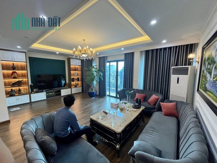 Bán tòa nhà Văn phòng siêu đẹp Trần Duy Hưng 100m2, 7 tầng, ô tô đỗ, 30 tỷ