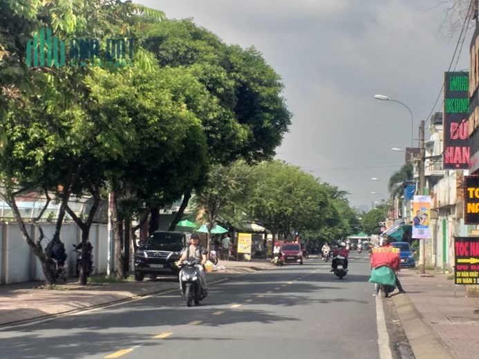 NHÀ ĐẸP P BÌNH THỌ . LÔ GÓC. MỚI XÂY KINH DOANH ĐƯỢC. ĐỦ CÔNG NĂNG. GIÁ RẺ CHỈ HƠN 6 TỶ