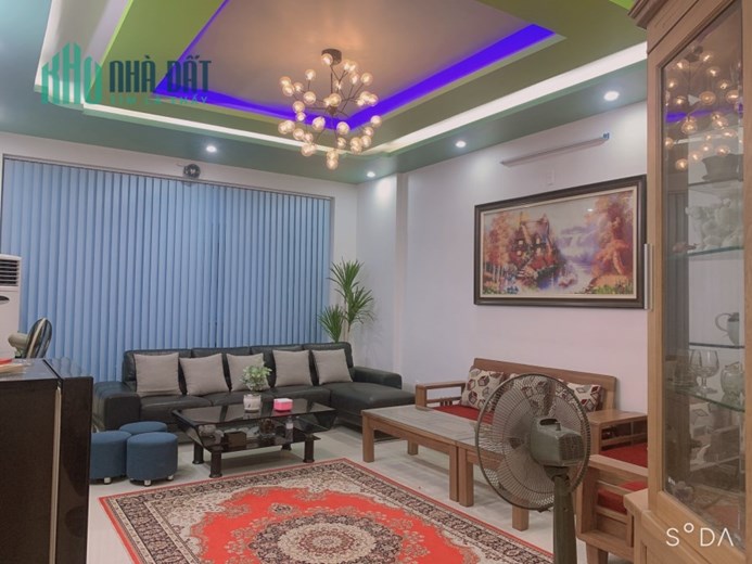 Bán nhà phố Tân Hòa, diện tích 64m, xây 4 tầng đẹp. Giá 7.8 tỷ.