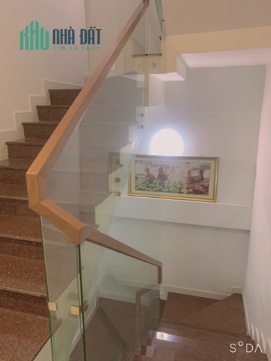 Bán nhà phố Tân Hòa, diện tích 64m, xây 4 tầng đẹp. Giá 7.8 tỷ.