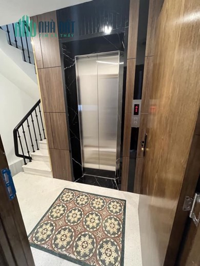 Bán nhà mặt phố Hàng Vải, Hoàn Kiếm 46m, 5 tầng, 7m MT, lô góc, dòng tiền 120 tháng