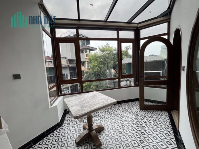 Bán nhà mặt phố Hàng Vải, Hoàn Kiếm 46m, 5 tầng, 7m MT, lô góc, dòng tiền 120 tháng