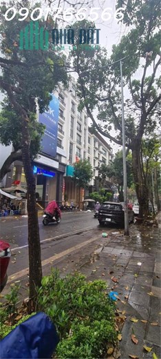 Bán Đất Tặng Nhà, Mặt Phố Ngô Thì Nhậm, Quận Hai Bà Trưng, 240m x 4T, Mt 12.5m, Giá 130 tỷ