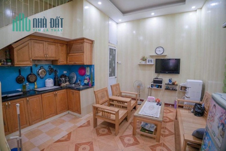Nhà Khương Trung 2,4 tỷ 3 tầng, 2 thoáng vĩnh viễn