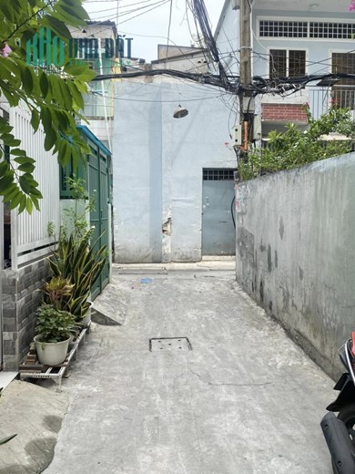 Nhà sát Q1, mới đẹp, nhỉnh 4 tỷ, yên tỉnh, an ninh