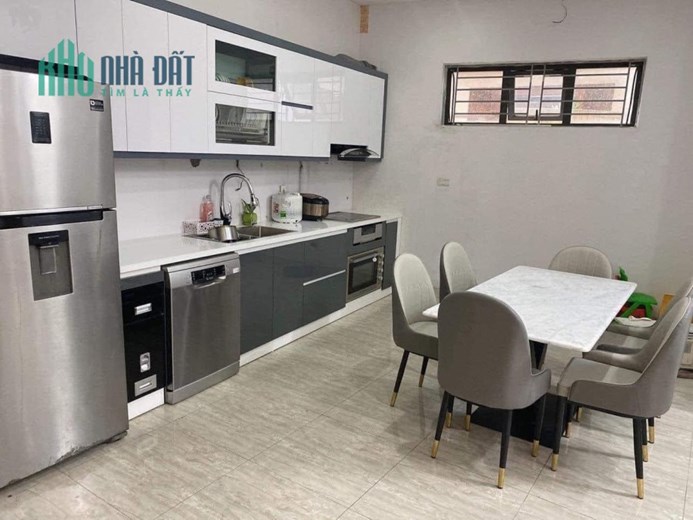 Tuyệt đep, Nhà Văn Phú Hà Đông, 42m, ô tô đỗ, giá chào 3.45 tỷ