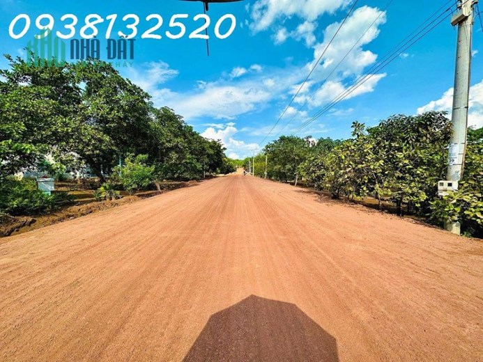 [SỰ THẬT 100%] BÁN GẤP mảnh đất Thổ Cư ngay QL13. DT 3440m2 giá 290TR