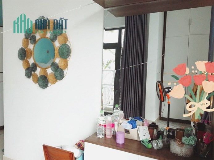 Bán nhanh căn nhà Đống Đa 3 tầng mới, 85m2 ngang 6.5m chỉ 4.x tỷ. 0905.880.363
