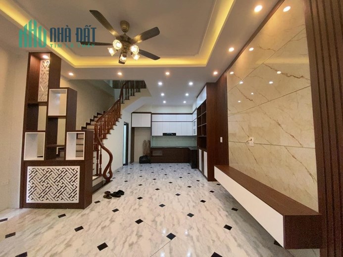 Bán nhà Bà Triệu, Hà Trì Hà Đông 38m2 5 tầng ngõ thông kinh doanh 3,75 tỷ