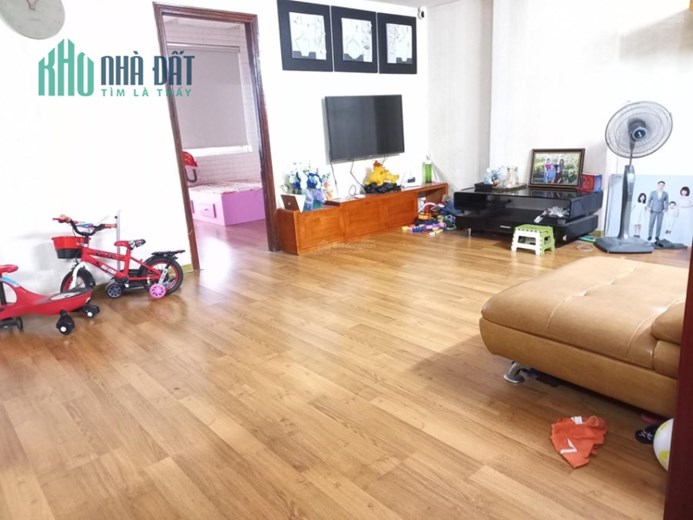 Cho thuê căn hộ chung cư chính chủ - 3 phòng ngủ - nội thất cơ bản tại chung cư Tân Thịnh, TP Vinh