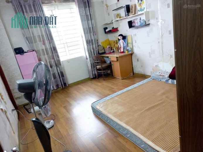 Cho thuê căn hộ chung cư chính chủ - 3 phòng ngủ - nội thất cơ bản tại chung cư Tân Thịnh, TP Vinh