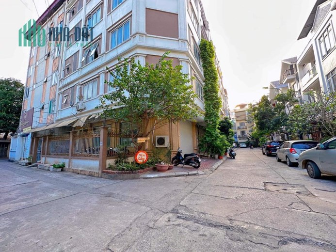 Bán nhà phố Văn Cao,lô góc, thang máy, kinh doanh,100m2 x 6 Tầng, vỉa hè, giá 22 tỷ