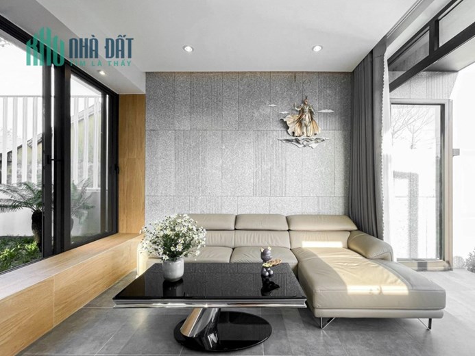 Bán nhà MT Đoàn Khuê Nam Việt Á Quận Ngũ Hành Sơn 5 tầng 6 phòng ngũ