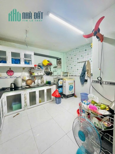 Chỉ Hơn 6Tỷ- An Dương Vương Q5,48m2,ngang 4m Nở Hậu L - Hẻm Ôtô tránh- 3 Lầu, Ở Liền.