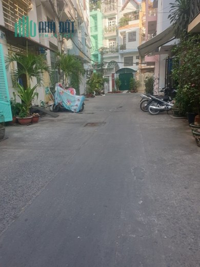 Chỉ Hơn 6Tỷ- An Dương Vương Q5,48m2,ngang 4m Nở Hậu L - Hẻm Ôtô tránh- 3 Lầu, Ở Liền.