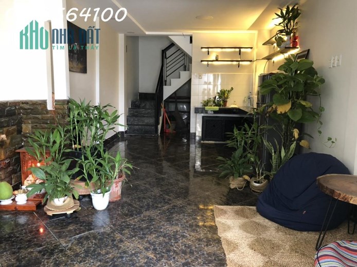 Cần bán nhà đẹp hẻm 75 Cô Giang, Quận 1. DTKV32m2 trệt lầu giá gần 6 tỷ