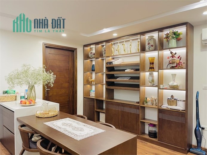 Cần bán gấp nhà 5 tầng phố Trường Chinh 2,7 tỷ 27m2 ngõ nông, rộng khu dân trí