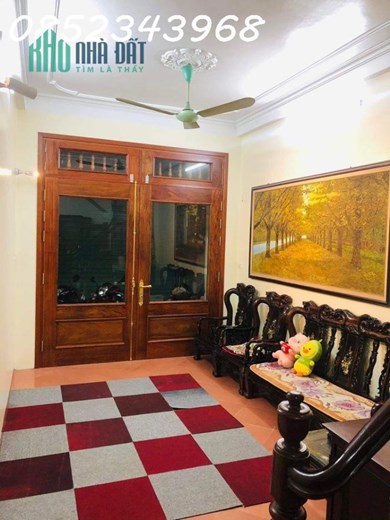 Bán nhà ngõ 147 Quan Hoa, Cầu Giấy, 44m2, 4 tầng, 2 mặt thoáng, tặng nội thất, giá 4.95 tỷ.