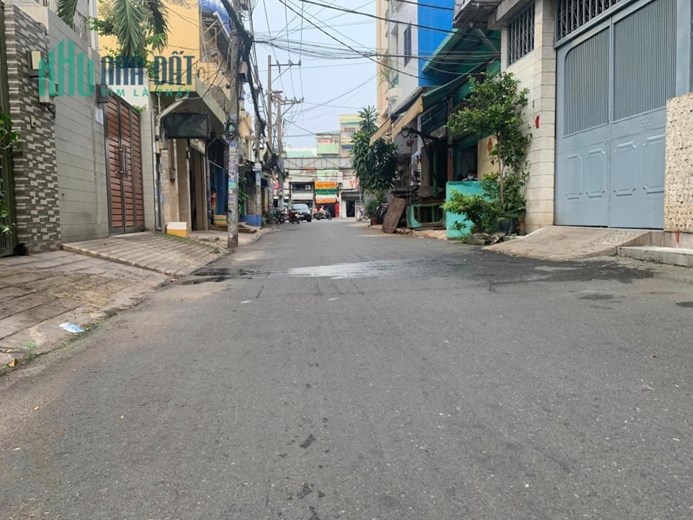 Hạ chào,Bán nhà Biệt thự đường Minh Phụng ngay Ba Tháng Hai, DT: 8.5x24m, 23.9 tỷ (TL)