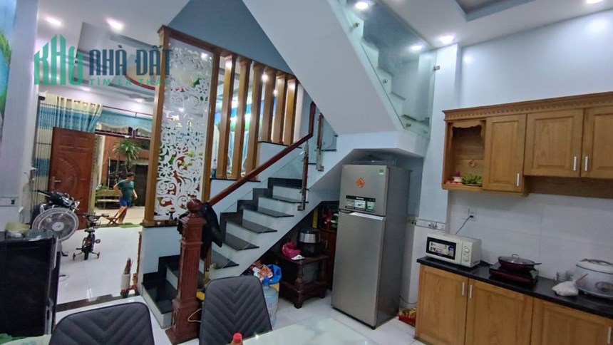 Nhà mới tặng nội thất. Bình Tân. 4 tầng BTCT. HXH. Nhỉnh 4 Tỷ.