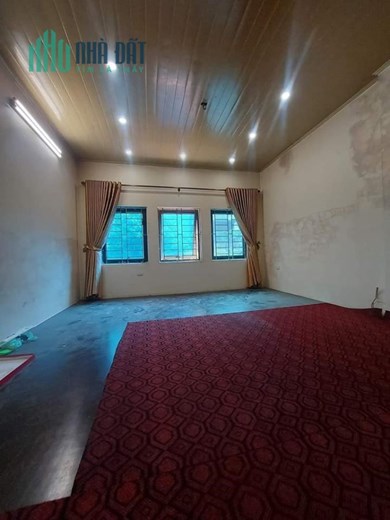 Bán căn nhà 71m2 phố Âu Cơ, Tây Hồ 5 phòng ngủ Ô tô đỗ cửa 10m ngõ 2 Ô tô tránh 5.65 Tỷ