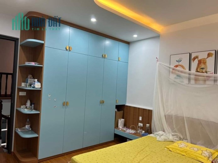 Cần bán nhà phân lô phố Phùng Hưng Hà Đông, 54m2, mặt tiền 3.7m, ô tô qua nhà. Giá 6 tỷ 1.