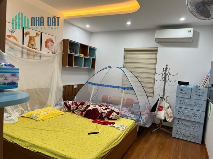 Cần bán nhà phân lô phố Phùng Hưng Hà Đông, 54m2, mặt tiền 3.7m, ô tô qua nhà. Giá 6 tỷ 1.