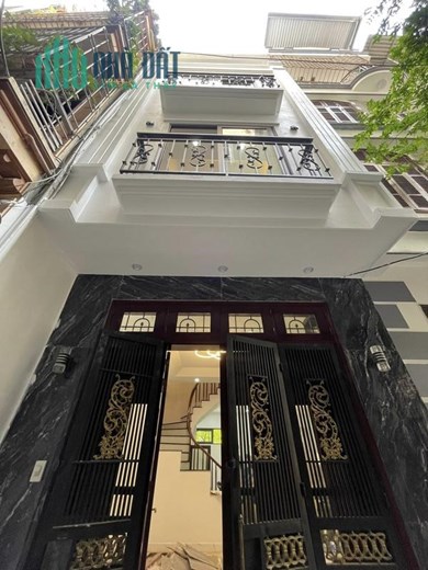 Ở SƯỚNG: Quan Nhân nhà đẹp miễn chê, ô tô đỗ cổng, đủ nội thất, nhỉnh 4 tỷ