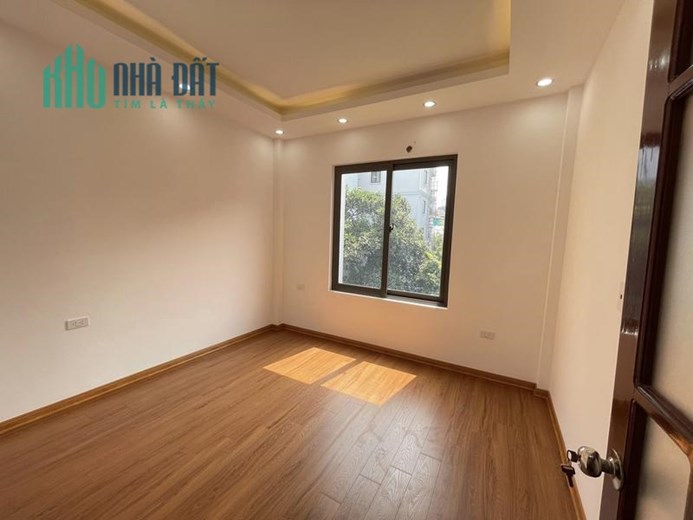 Ở SƯỚNG: Quan Nhân nhà đẹp miễn chê, ô tô đỗ cổng, đủ nội thất, nhỉnh 4 tỷ