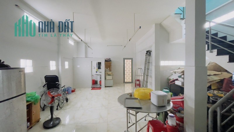 Bán Nhà Trịnh Đình Trọng - Tân Phú - 240m2 - Ngang 8M - Xưởng - CHDV