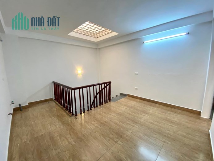 XEM NGAY-BÁN NHÀ XUÂN ĐỈNH BA BƯỚC RA PHỐ-ĐẦY ĐỦ NỘI THẤT-Ở NGAY-33M2-CHỈ 4,1 TỶ