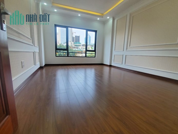 Bán tòa nhà phân lô xây mới tinh phố Nguyễn Ngọc Vũ 65m2 x 7 t đường 10 m 14,5 tỷ
