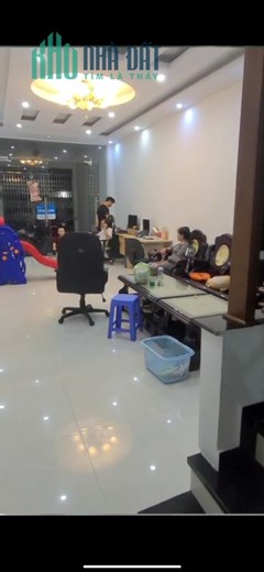 Bán nhà mặt đường Khúc Thừa Dụ, diện tích 101m 4 tầng cực đẹp GIÁ 6.4 tỉ