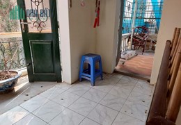 Cho thuê nhà nguyên căn 45m2. 3Tầng,  2  Ngủ, 8triệu.
 Đê La Thành, Đống Đa.