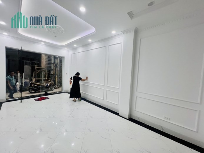 Bán nhà Ngọc Khánh - Ba Đình, 6  tầng mới đẹp, thang máy, ngõ thẳng, thông thoáng, kinh doanh...