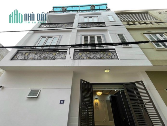 Bán nhà xây mới độc lập phố Chợ Hàng, 4 tầng 4 ngủ, GIÁ 2.9 tỉ