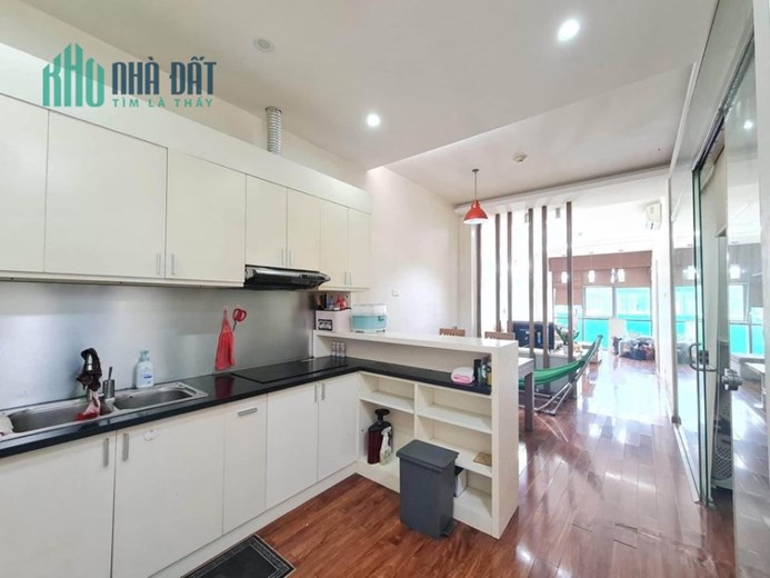 Chính Chủ Cần Cho Thuê Căn Hộ cc 2p ngủ trong tòa nhà mặt phố 10 tầng tại Mễ Trì, Nam Từ Liêm.