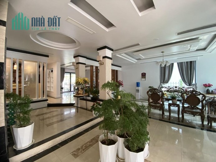 Cho thuê biệt thự 500 M tuyến 2 Lê Hồng Phong