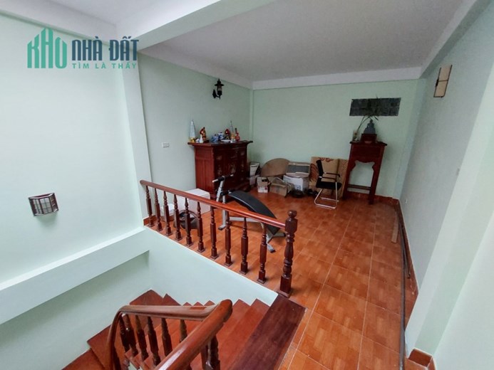Bán nhà Phạm Văn Đồng, Cầu Giấy. DT 45m2x5; chỉ 5.7 tỷ. Phương