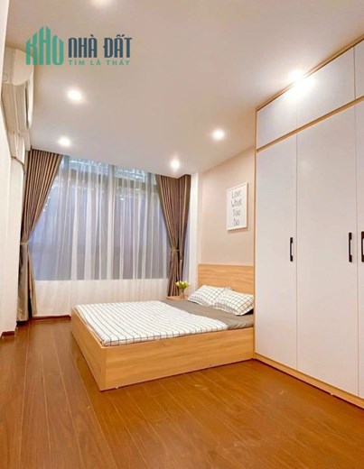 Uy tín! Bán nhà phố Đỗ Đức Dục, 49m2, vài 3 bước ra trường, chợ, công viên, 5 tỷ 3
