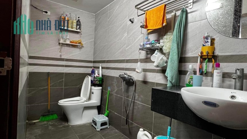 BÁN NHÀ TẬP THỂ QUẬN HAI BÀ TRƯNG- ĐẸP NHƯ KHÁCH SẠN 5 SAO, GIÁ MỀM NHƯ BÚN- CHỈ 2.05 TỶ