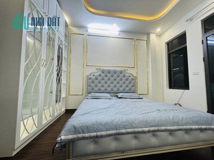 Bán nhà Tân mai 38m2*5 Tầng ngõ thông giá 3.75 Tỷ