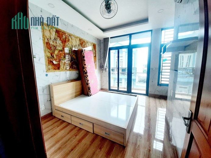 BÁN NHÀ HXH NGAY TKTQ, BÌNH TÂN - NHÀ ĐẸP 4 LẦU, 4PN - 65M2 SỔ VUÔNG - CHỈ 5 TỶ TL