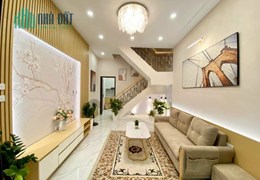 Chủ cần tiền gấp để cho con đi du học cần bán bớt căn nhà đẹp phố Đỗ Đức Dục, 38m2, 5 tầng, nhà đẹp