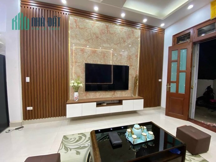 Chính chủ cần tiền để xoay vòng vốn trong công việc nên cần bán nhà phố Đỗ Đức Dục, 39m2, nháy ga