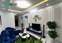 Gấp! Bán nhà Đỗ Đức Dục, 41m2, 1 cú nháy ga ra 3 ô tô tránh, trung tâm thương mại 4 tỷ 5