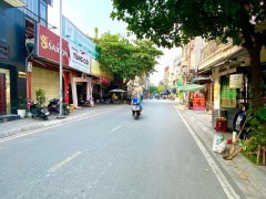 Bán nhà Tây Hồ, 91m, 4 tầng, mặt tiền 5m, kinh doanh, giá 22.5 tỷ