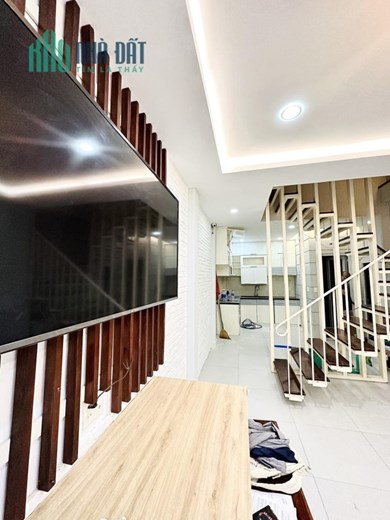 Nhà siêu đẹp, hai mặt hẻm xe hơi Lê Quang Định, Bình Thạnh, 44m2, 3 tầng, 6 tỷ mấy